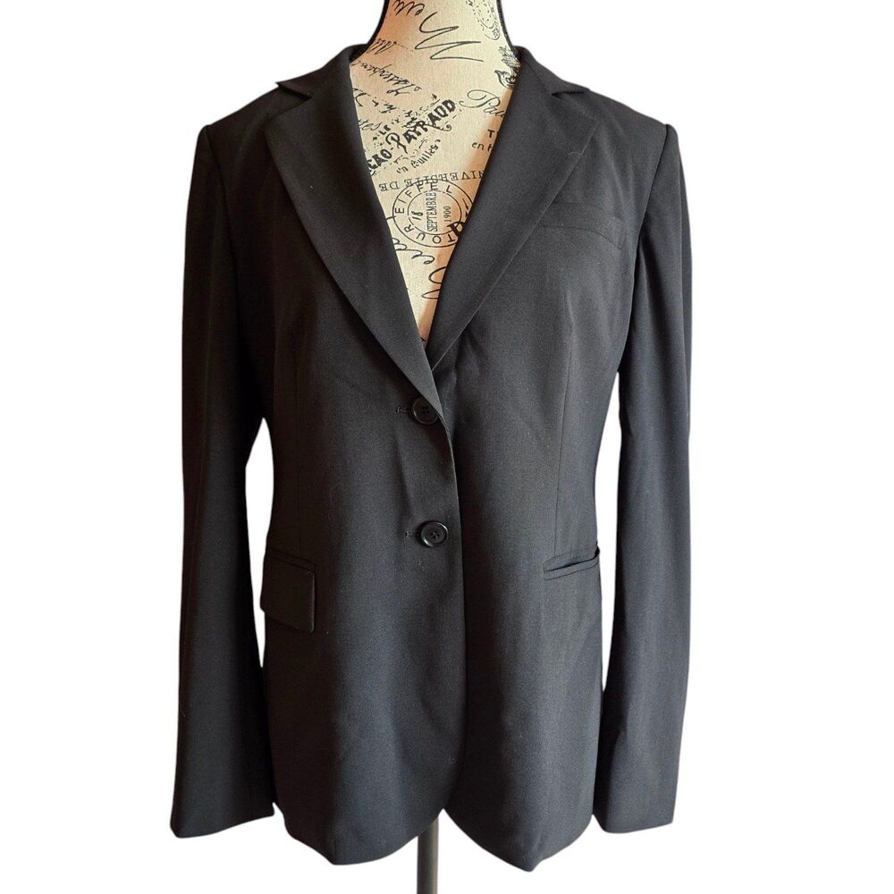DKNY black wool elegant career blazer.  Sz 8